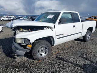 2001 Dodge 1500 z VIN 3B7HC12Y61G163039, wystawiony jako IAAI lot #41798694 z przebiegiem 94 609 mil mil oraz . Historia ofert i sprzedaży dostępna na DreamBid. Obrazek 18.
