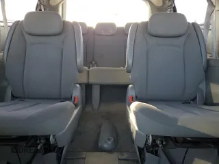 2007 Chrysler Town & Country LWB LX with VIN 2A8GP44R47R330954, listed as a Copart auction lot 81988314 with 195,065 mi miles and Salvage Title. Bid and sale history available at carsss.com. Image 10.