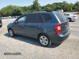 2009 Kia Rondo LX Base with VIN KNAFG528X97230782, listed as a Copart auction lot 70166714 with 204,860 mi miles and Clean Title. Bid and sale history available at carsss.com. Image 2.