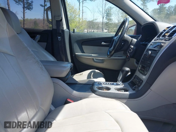 2011 GMC Acadia SLT2 with VIN 1GKKVSED4BJ222768, listed as a IAAI auction lot 41908772 with 183,280 mi miles. Bid and sale history available at carsss.com. Image 5.