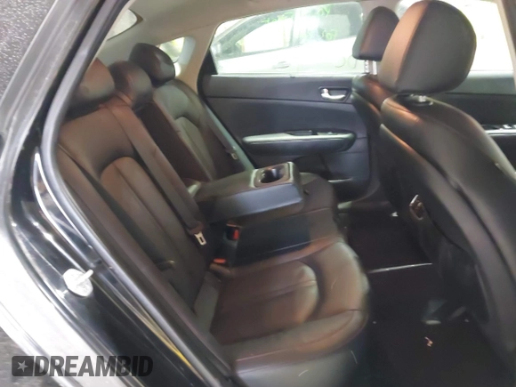 2016 Kia Optima SX Turbo with VIN 5XXGW4L27GG106780, listed as a IAAI auction lot 41586007 with 114,756 mi miles and . Bid and sale history available at carsss.com. Image 8.