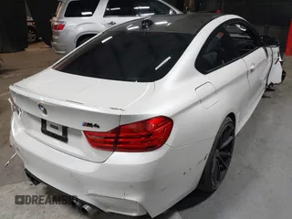 2017 BMW M4 with VIN WBS3R9C5XHK709445, listed as a IAAI auction lot 39303430 with 59,095 mi miles. Bid and sale history available at carsss.com. Image 4.