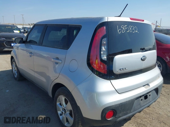 2017 Kia Soul with VIN KNDJN2A25H7501731, listed as a IAAI auction lot 41891464 with 93,438 mi miles. Bid and sale history available at carsss.com. Image 3.