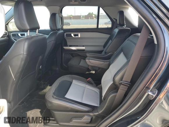 2022 Ford Explorer XLT z VIN 1FMSK7DH9NGA99049, wystawiony jako Copart lot #56937435 z przebiegiem 59 512 mil mil oraz Szkoda całkowita • Salvage title. Historia ofert i sprzedaży dostępna na DreamBid. Obrazek 11.