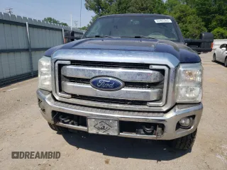 2016 Ford F-250 Lariat z VIN 1FT7W2B60GEC30452, wystawiony jako Copart lot #53465365 z przebiegiem 133 414 mil mil oraz Szkoda całkowita • Salvage title. Historia ofert i sprzedaży dostępna na DreamBid. Obrazek 5.
