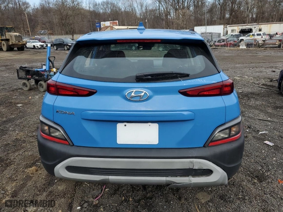 2022 Hyundai Kona SE with VIN KM8K22ABXNU786951, listed as a Copart auction lot 44271355 with 41,365 mi miles and Salvage Title. Bid and sale history available at carsss.com. Image 6.