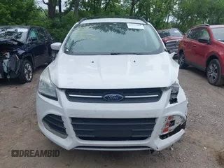 2013 Ford Escape SE z VIN 1FMCU0G95DUC11906, wystawiony jako IAAI lot #42367480 z przebiegiem 149 173 mil mil oraz . Historia ofert i sprzedaży dostępna na DreamBid. Obrazek 11.
