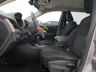 2015 Jeep Cherokee Latitude with VIN 1C4PJLCS1FW573327, listed as a Copart auction lot 43335995 with Not Provided miles and Salvage Title. Bid and sale history available at carsss.com. Image 7.
