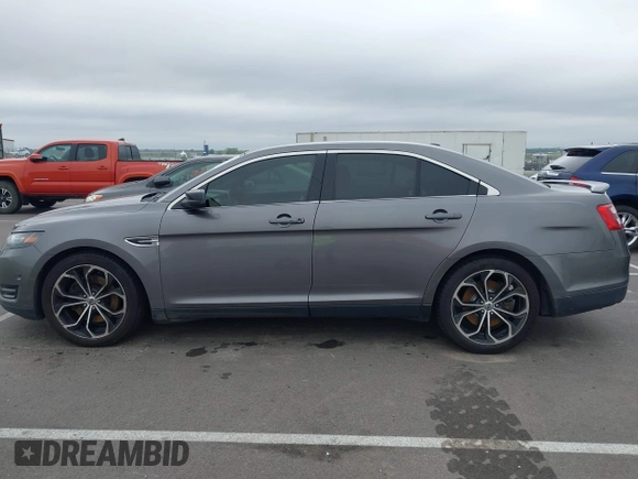 2013 Ford Taurus SHO с VIN 1FAHP2KT4DG164646, выставлен на аукционе IAAI как лот 42274365 с пробегом 225 482 миль миль и . История ставок и продаж доступна на DreamBid. Изображение 14.