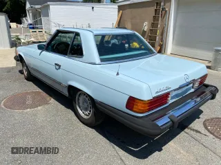 1975 Mercedes-Benz SL with VIN 10704412027415, listed as a Copart auction lot 82576724 with 105,242 mi miles and Clean title. Bid and sale history available at DreamBid. Image 3.