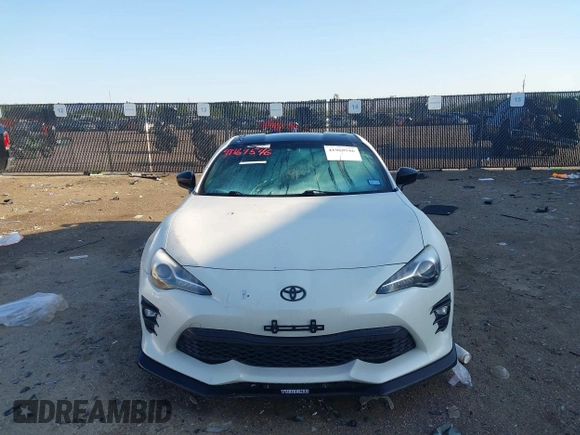 2017 Toyota 86 z VIN JF1ZNAA1XH8707535, wystawiony jako IAAI lot #41969546 z przebiegiem 85 468 mil mil oraz . Historia ofert i sprzedaży dostępna na DreamBid. Obrazek 12.