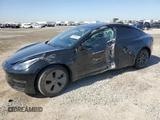 2022 Tesla Model 3 z VIN 5YJ3E1EA5NF329811, wystawiony jako Copart lot #49909595 z przebiegiem 37 488 mil mil oraz Szkoda całkowita • Salvage title. Historia ofert i sprzedaży dostępna na DreamBid. Obrazek 1.