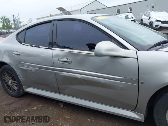 2007 Pontiac Grand Prix z VIN 2G2WP552971131332, wystawiony jako IAAI lot #42189221 z przebiegiem 208 360 mil mil oraz . Historia ofert i sprzedaży dostępna na DreamBid. Obrazek 13.