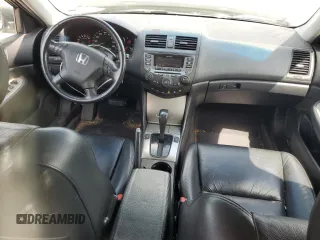 2006 Honda Accord EX-L z VIN 1HGCM56866A159217, wystawiony jako Copart lot #54994945 z przebiegiem 127 522 mil mil oraz Szkoda całkowita • Salvage title. Historia ofert i sprzedaży dostępna na DreamBid. Obrazek 8.