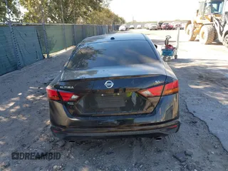 2019 Nissan Altima 2.5 SL with VIN 1N4BL4EV8KC255630, listed as a IAAI auction lot 41394649 with 111,728 mi miles. Bid and sale history available at carsss.com. Image 16.