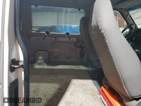 2007 Ford Econoline Passenger XL z VIN 1FBSS31L47DA97014, wystawiony jako Copart lot #82583214 z przebiegiem 227 766 mil mil oraz Czysty tytuł • Clean title. Historia ofert i sprzedaży dostępna na DreamBid. Obrazek 11.