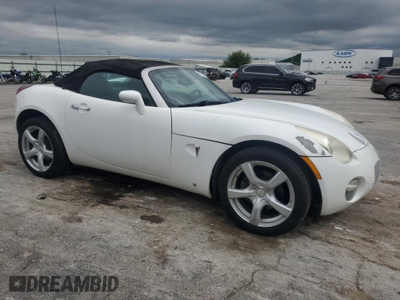 2008 Pontiac Solstice z VIN 1G2MB35B78Y104316, wystawiony jako Copart lot #58829185 z przebiegiem 194 147 mil mil oraz Tytuł czysty. Historia ofert i sprzedaży dostępna na DreamBid. Obrazek 4.
