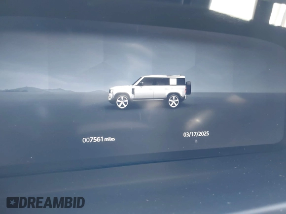 2025 Land Rover Defender S z VIN SALEJ7EX0S2386159, wystawiony jako IAAI lot #41811974 z przebiegiem 7 561 mil mil oraz . Historia ofert i sprzedaży dostępna na DreamBid. Obrazek 7.