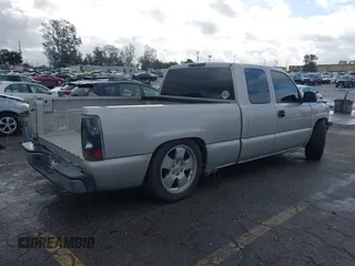 2005 Chevrolet Silverado 1500 LS with VIN 2GCEC19T651252136, listed as a IAAI auction lot 41579633 with 178,625 mi miles and . Bid and sale history available at DreamBid. Image 4.