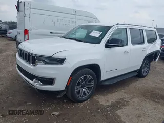 2024 Jeep Wagoneer Series II z VIN 1C4SJVBP1RS138922, wystawiony jako IAAI lot #42425614 z przebiegiem 43 180 mil mil oraz . Historia ofert i sprzedaży dostępna na DreamBid. Obrazek 18.