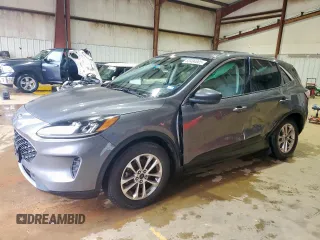 2022 Ford Escape SE with VIN 1FMCU0G64NUB37837, listed as a Copart auction lot 60484885 with 27,861 mi miles and Salvage title. Bid and sale history available at DreamBid. Image 1.