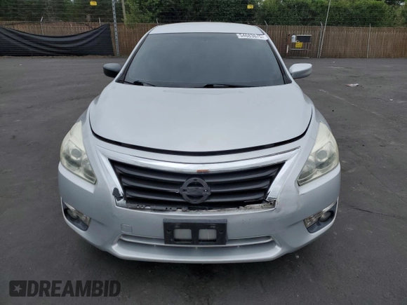 2015 Nissan Altima SV with VIN 1N4AL3AP8FC210755, listed as a Copart auction lot 54683675 with 130,640 mi miles and Salvage Title. Bid and sale history available at DreamBid. Image 5.
