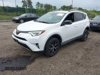 2017 Toyota RAV4 SE z VIN 2T3JFREV3HW695013, wystawiony jako IAAI lot #42232518 z przebiegiem 68 454 mil mil oraz . Historia ofert i sprzedaży dostępna na DreamBid. Obrazek 19.