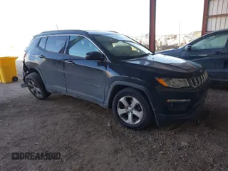 2018 Jeep Compass Latitude with VIN 3C4NJDBB6JT435456, listed as a IAAI auction lot 41328053 with 44,580 mi miles. Bid and sale history available at carsss.com. Image 1.