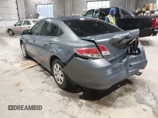 2011 Mazda Mazda6 i Sport with VIN 1YVHZ8BH8B5M04660, listed as a IAAI auction lot 41197819 with 195,178 mi miles. Bid and sale history available at carsss.com. Image 3.