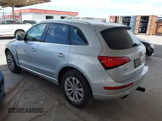 2014 Audi Q5 Premium z VIN WA1CFAFP5EA108342, wystawiony jako IAAI lot #42371378 z przebiegiem 78 602 mil mil oraz . Historia ofert i sprzedaży dostępna na DreamBid. Obrazek 3.