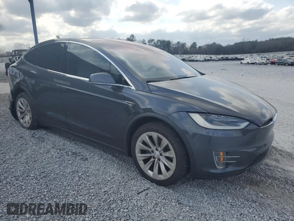 2016 Tesla Model X 70D with VIN 5YJXCBE21GF004162, listed as a Copart auction lot 47462715 with 88,593 mi miles and Salvage Title. Bid and sale history available at carsss.com. Image 4.