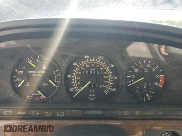 1987 Mercedes-Benz 560 with VIN WDBCA39D3HA355282, listed as a Copart auction lot 74798524 with 200,535 mi miles and Salvage Title. Bid and sale history available at DreamBid. Image 9.