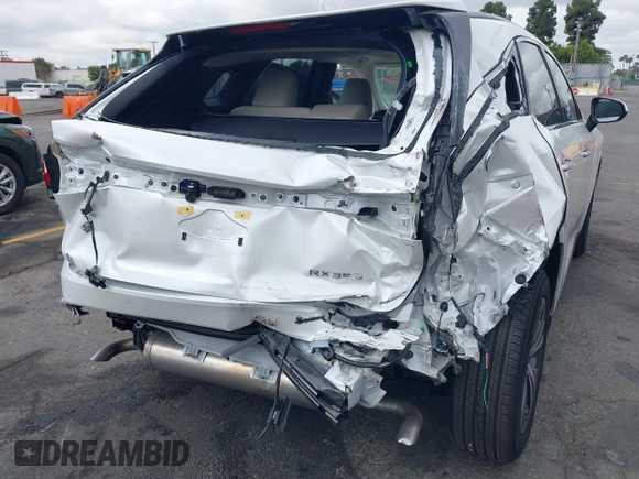 2024 Lexus RX 350 z VIN 2T2BAMBA5RC043718, wystawiony jako IAAI lot #42162415 z przebiegiem 5577 mil mil oraz . Historia ofert i sprzedaży dostępna na DreamBid. Obrazek 6.