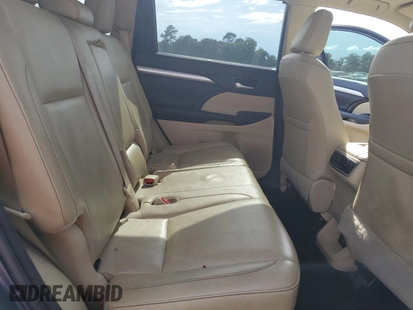 2017 Toyota Highlander XLE with VIN 5TDKZRFH4HS215440, listed as a Copart auction lot 61373345 with 171,924 mi miles and Clean title. Bid and sale history available at DreamBid. Image 11.