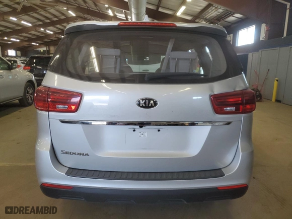 2019 Kia Sedona L with VIN KNDMA5C13K6538465, listed as a Copart auction lot 48683255 with 189,990 mi miles and Clean Title. Bid and sale history available at carsss.com. Image 6.
