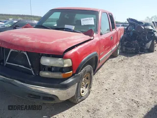 1999 Chevrolet Silverado 1500 LS with VIN 1GCEK19T0XZ143412, listed as a IAAI auction lot 41989365 with 1 mi miles. Bid and sale history available at carsss.com. Image 2.