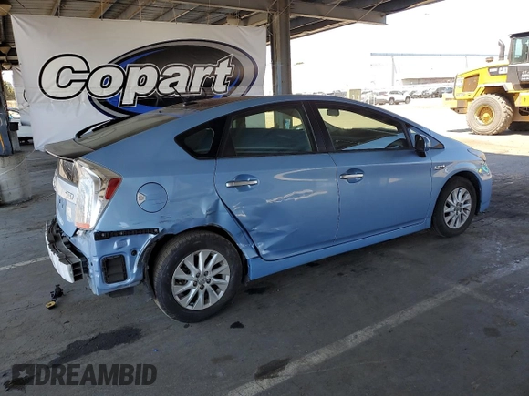 2014 Toyota Prius with VIN JTDKN3DP9E3053563, listed as a Copart auction lot 64207525 with 179,086 mi miles and Salvage title. Bid and sale history available at DreamBid. Image 3.