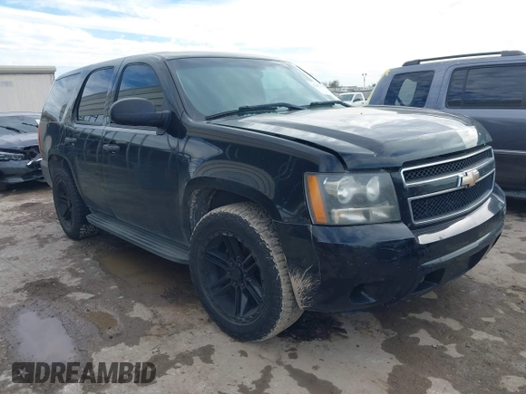 2011 Chevrolet Tahoe Commercial with VIN 1GNLC2E00BR325388, listed as a IAAI auction lot 41472731 with 265,781 mi miles and . Bid and sale history available at DreamBid. Image 1.