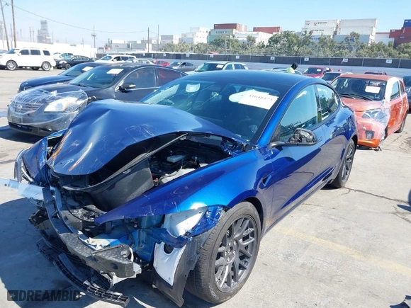 2025 Tesla Model 3 Long Range with VIN 5YJ3E1EB9SF886175, listed as a IAAI auction lot 41648473 with 395 mi miles. Bid and sale history available at carsss.com. Image 2.