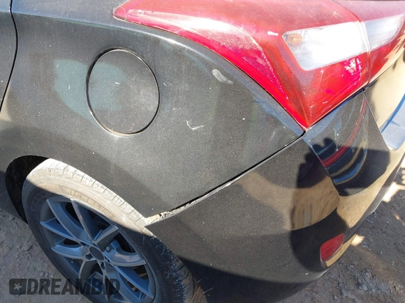 2017 Hyundai Elantra z VIN KMHD35LH4HU348021, wystawiony jako IAAI lot #41290953 z przebiegiem 41 920 mil mil oraz . Historia ofert i sprzedaży dostępna na DreamBid. Obrazek 6.