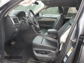 2020 Volkswagen Atlas SE with VIN 1V2UR2CA2LC502422, listed as a Copart auction lot 84052564 with 52,750 mi miles and Salvage title. Bid and sale history available at DreamBid. Image 7.