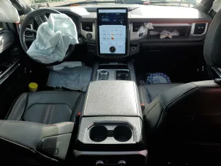2023 Ford Expedition Timberline z VIN 1FMJU1RG1PEA28252, wystawiony jako Copart lot #85475904 z przebiegiem 47 575 mil mil oraz Szkoda całkowita • Salvage title. Historia ofert i sprzedaży dostępna na DreamBid. Obrazek 8.