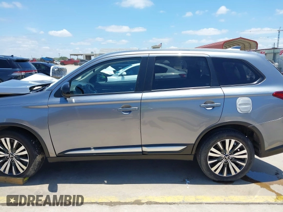 2020 Mitsubishi Outlander ES z VIN JA4AD2A30LZ004329, wystawiony jako IAAI lot #42361874 z przebiegiem 62 519 mil mil oraz . Historia ofert i sprzedaży dostępna na DreamBid. Obrazek 14.