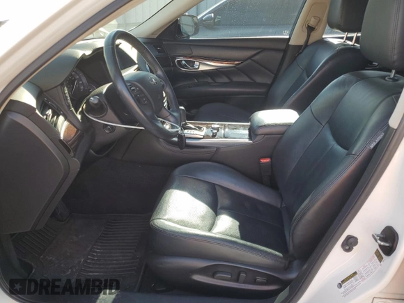2016 Infiniti Q70 z VIN JN1BY1PP3GM631356, wystawiony jako Copart lot #49337675 z przebiegiem 105 540 mil mil oraz Szkoda całkowita • Salvage title. Historia ofert i sprzedaży dostępna na DreamBid. Obrazek 7.
