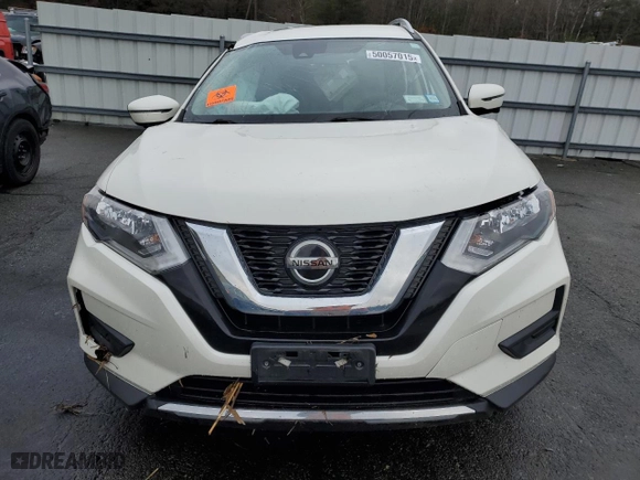 2019 Nissan Rogue SV with VIN JN8AT2MV1KW400943, listed as a Copart auction lot 50057015 with 70,451 mi miles and Salvage Title. Bid and sale history available at carsss.com. Image 5.