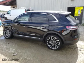 2019 Lincoln Nautilus Reserve with VIN 2LMPJ8LPXKBL61711, listed as a Copart auction lot 69843683 with 0 mi miles. Bid and sale history available at carsss.com. Image 2.