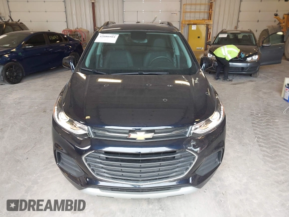 2022 Chevrolet Trax LT with VIN KL7CJPSM1NB563974, listed as a IAAI auction lot 42080504 with 18,396 mi miles and . Bid and sale history available at DreamBid. Image 12.