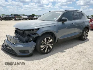 2022 Volvo XC40 Twin Plus z VIN YV4ED3UR0N2710626, wystawiony jako Copart lot #65976584 z przebiegiem 983 mil mil oraz Szkoda całkowita • Salvage title. Historia ofert i sprzedaży dostępna na DreamBid. Obrazek 1.