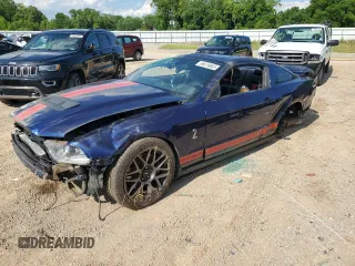 2012 Ford Mustang Shelby GT500 z VIN 1ZVBP8JS5C5209340, wystawiony jako Copart lot #56674665 z przebiegiem 100 409 mil mil oraz Szkoda całkowita • Salvage title. Historia ofert i sprzedaży dostępna na DreamBid. Obrazek 1.