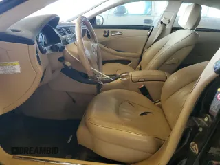 2009 Mercedes-Benz CLS 550 с VIN WDDDJ72XX9A144766, выставлен на аукционе Copart как лот 60898325 с пробегом 152 409 миль миль и Списание • Salvage title. История ставок и продаж доступна на DreamBid. Изображение 7.